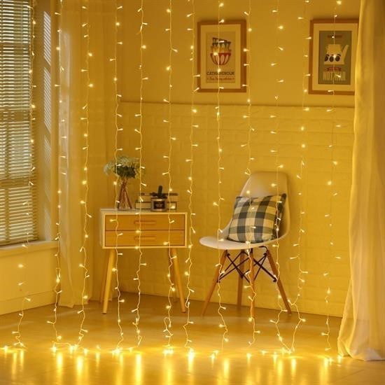 shop® 8 Fonksiyonlu 200 Led 10 Saçak Şerit Led 2x2 Perde İp Led  (Gün Işığı)