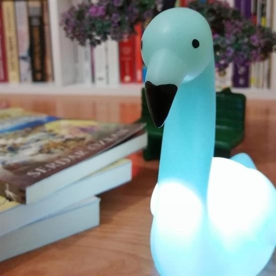 shop® Dekoratif Işık Altında Renk Değiştiren pilli Kuğu Gece Lambası