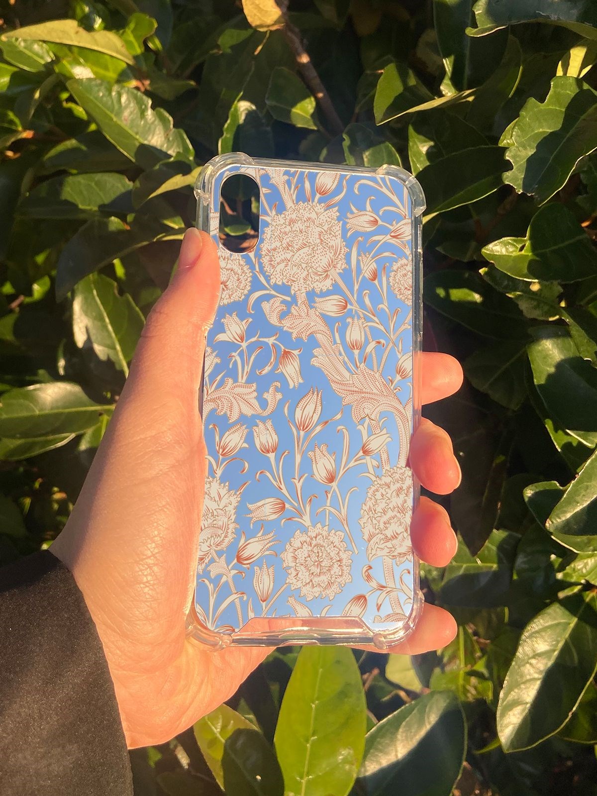 İphone XS Uyumlu Aynalı Lale Desenli Darbe Kamera Korumalı Silikon Telefon Kılıfı