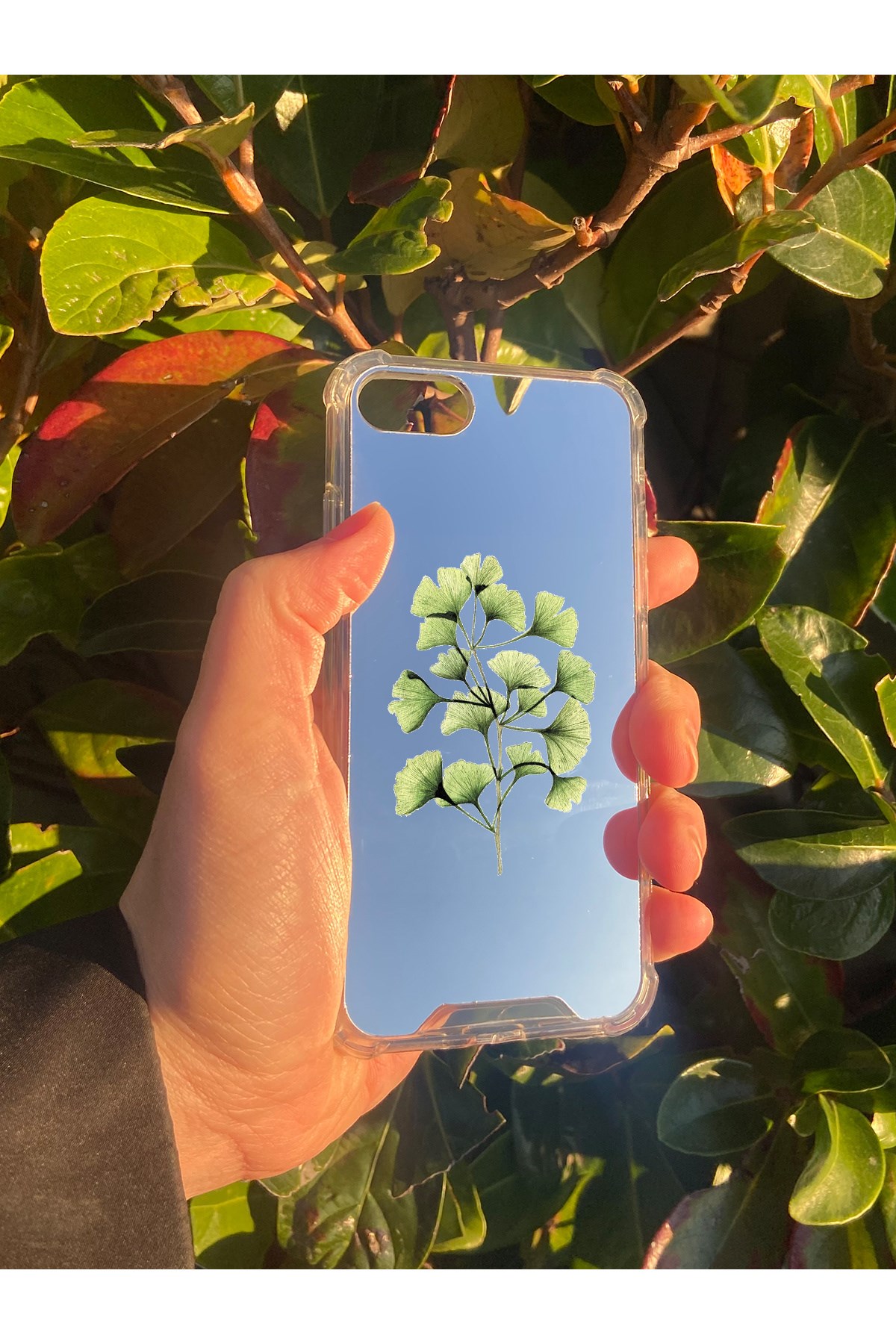 İphone 8 Uyumlu Aynalı Ginkgo Yaprak Desenli Darbe Kamera Korumalı Silikon Telefon Kılıfı